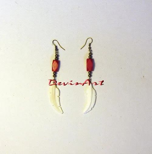 Earring Bone 379